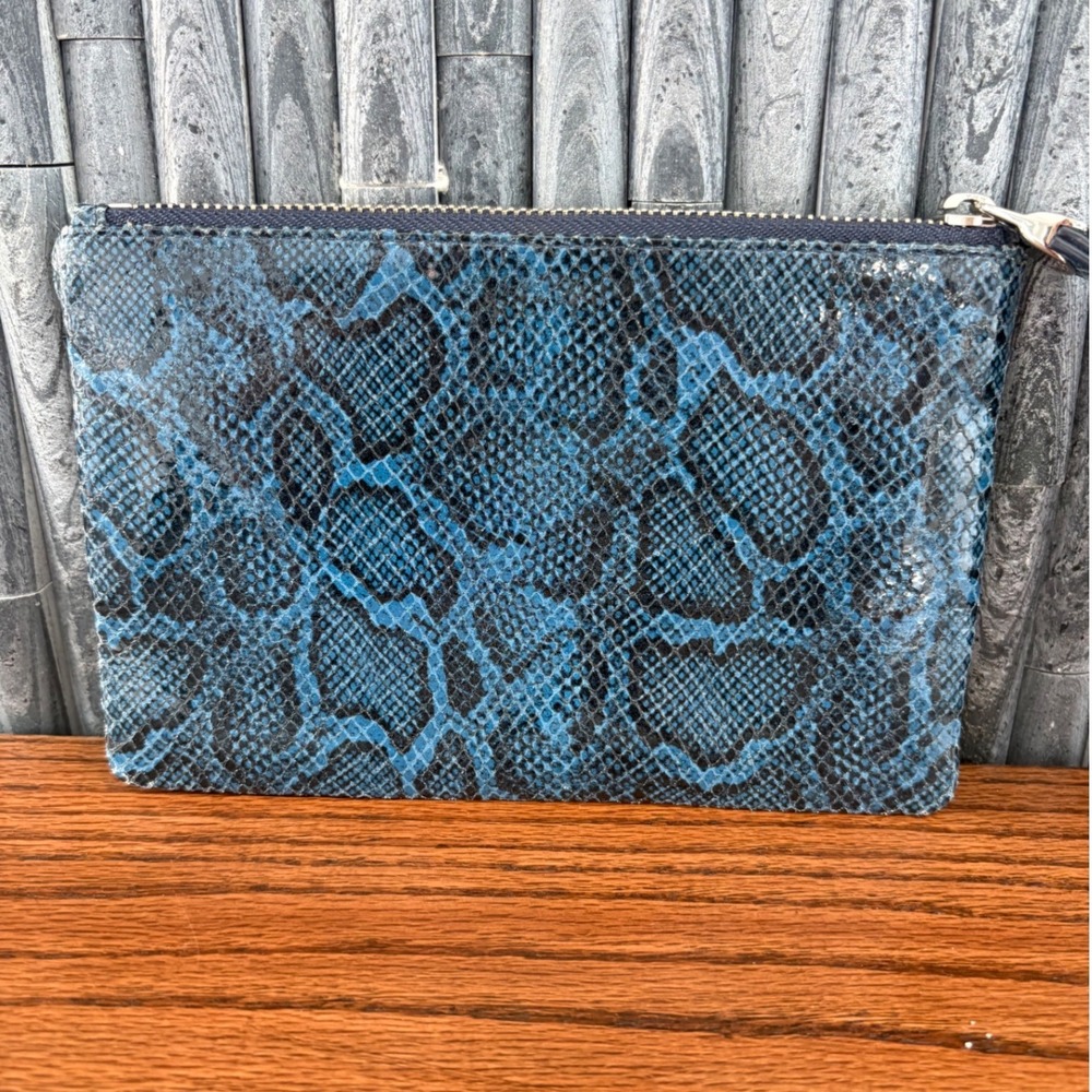Henri Bendel Blue Snakeskin Embossed Leather Wristlet Pouch Clutch Bag - Picture 2 of 7